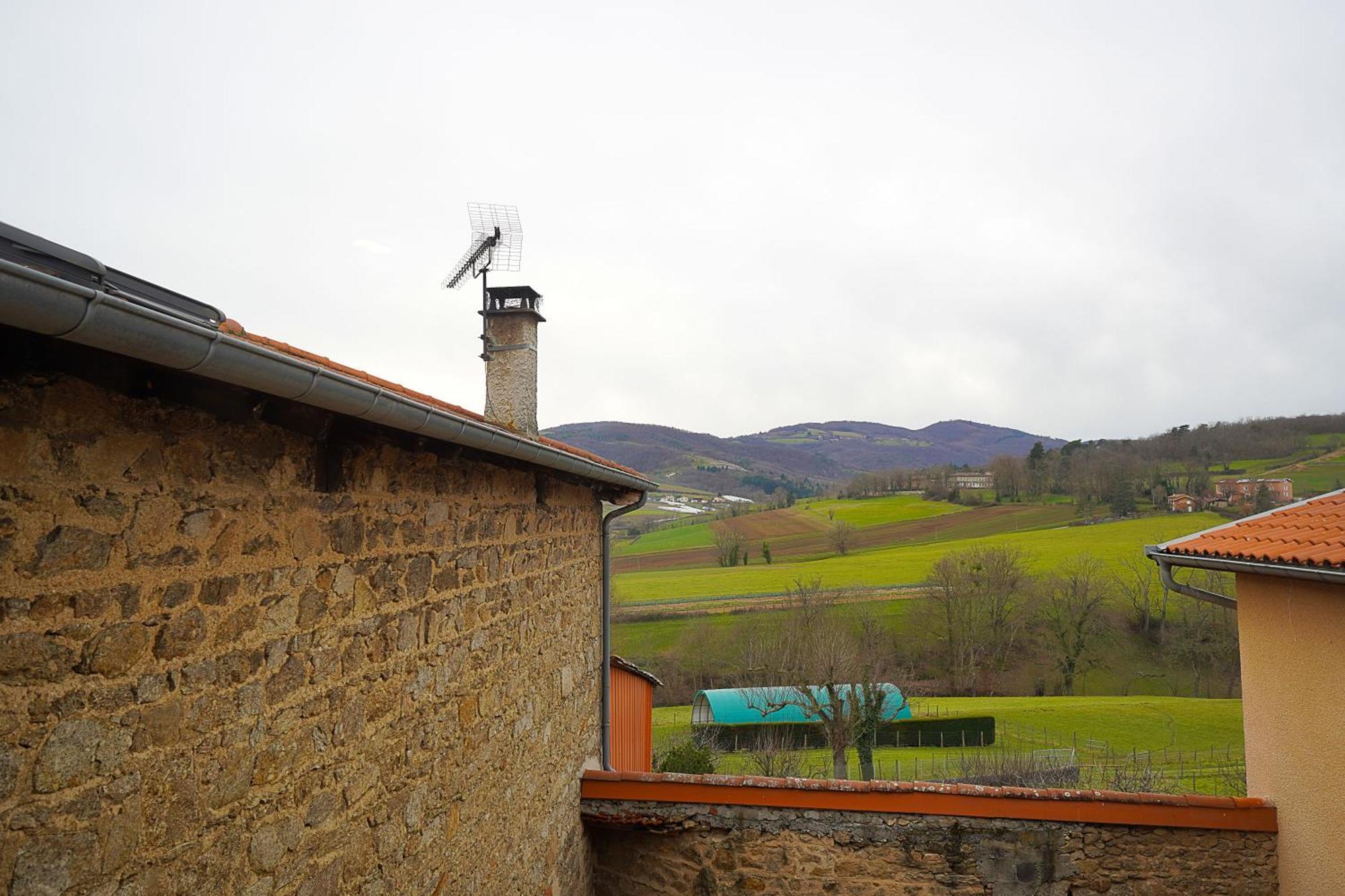 Bel Appartement T2 40 M² Vaugneray Luaran gambar