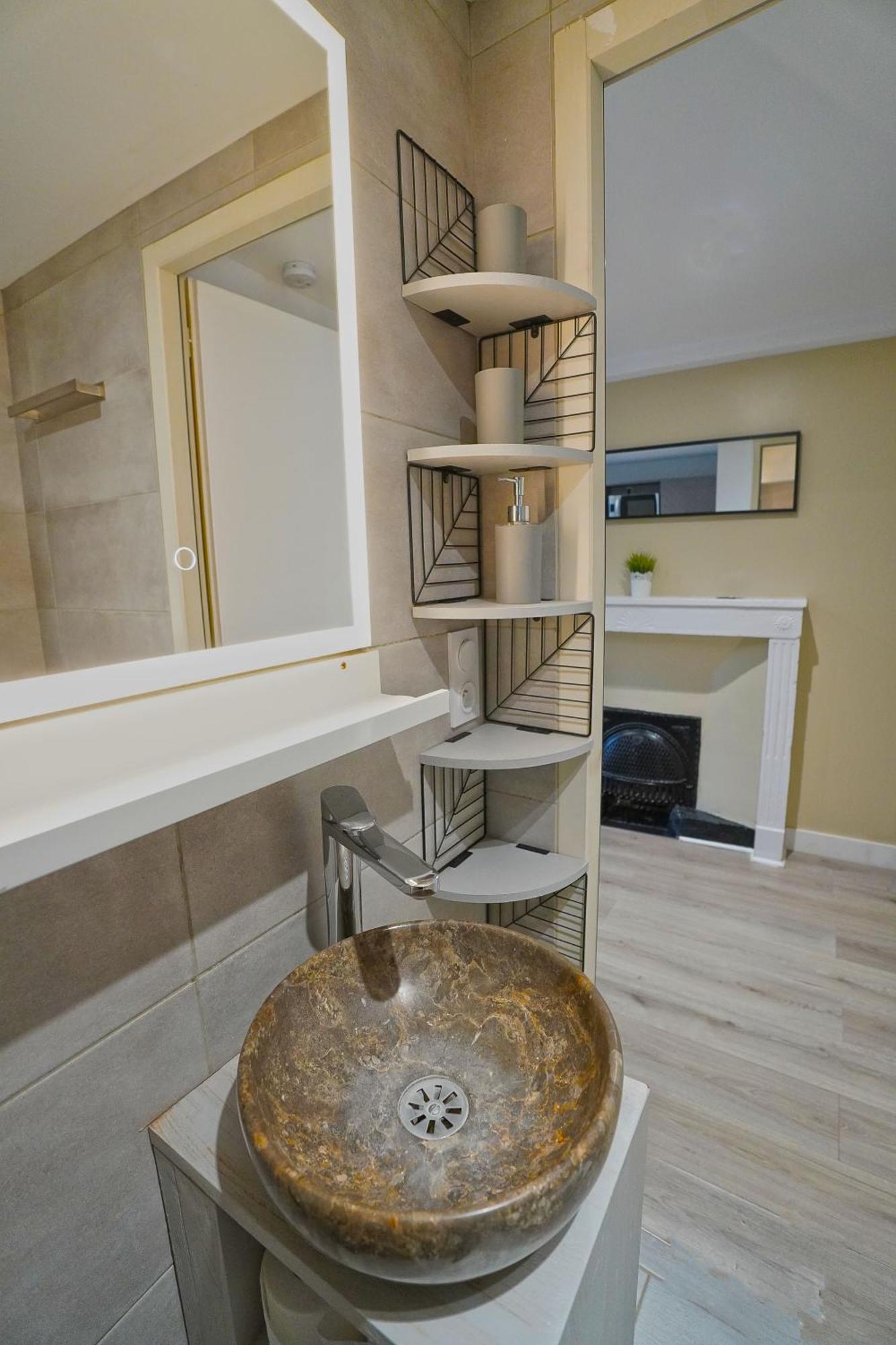 Bel Appartement T2 40 M² Vaugneray Luaran gambar